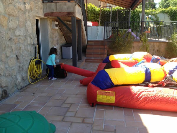 Inflando Castillo Hinchable